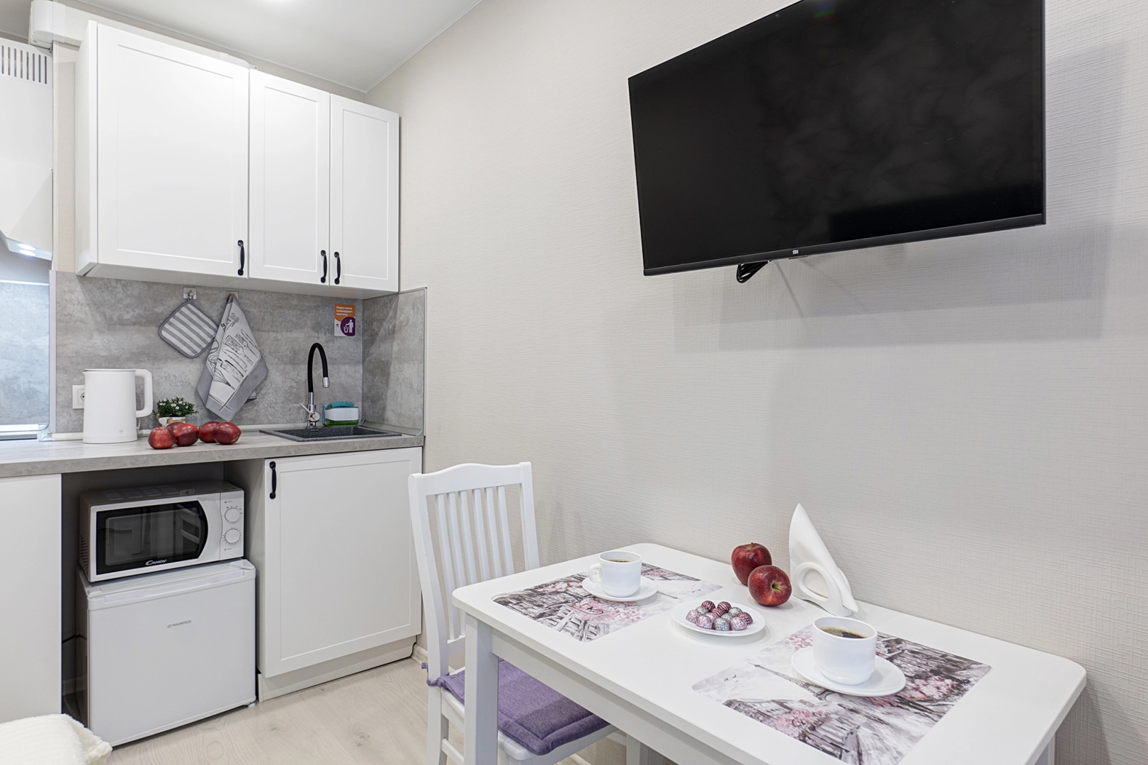 Апартаменты Светлая Студия