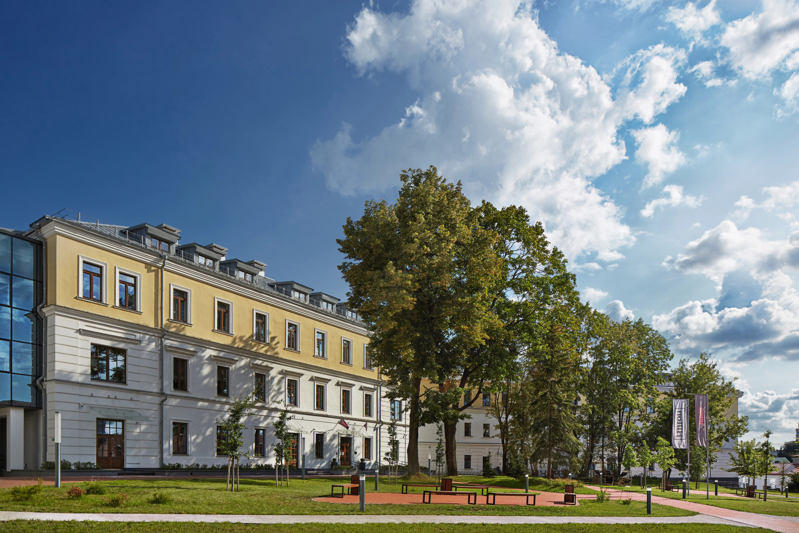 The Basilian Minsk hotel, Curio Collection by Hilton