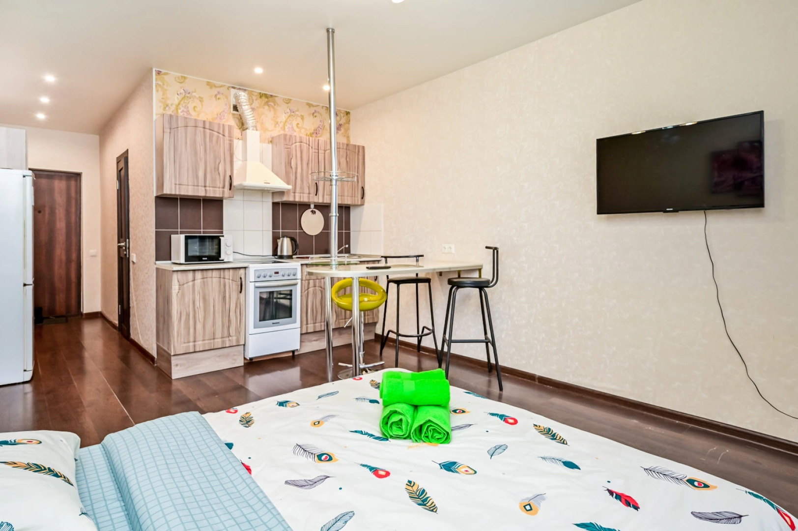 Апартаменты на Дмитрия Михайлова 2 (8 этаж)