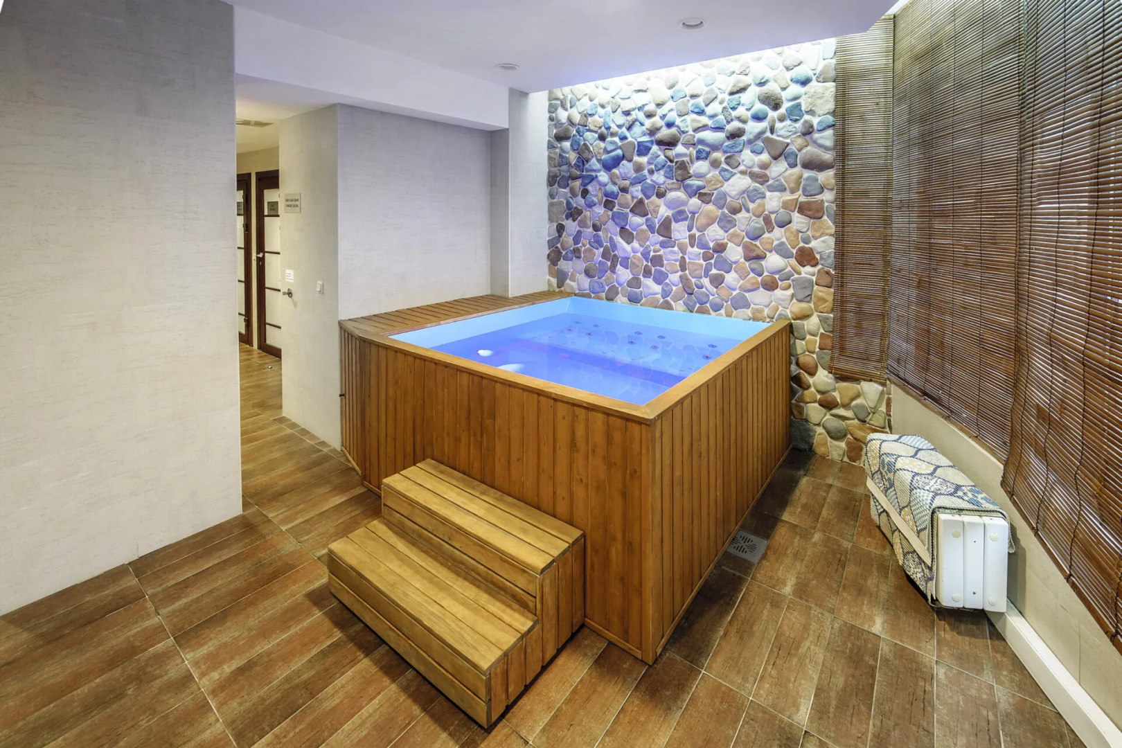 Отель Виктория