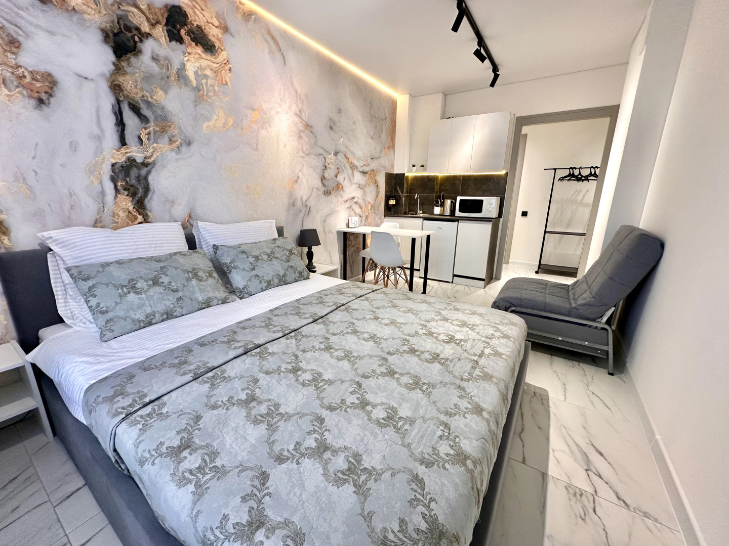 Апартаменты Девять Ярдов DeLuxe