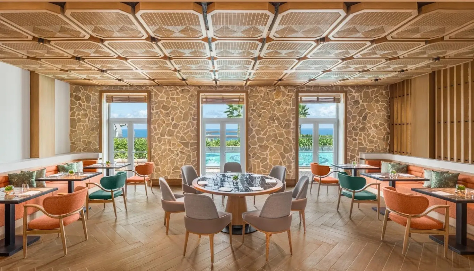 Отель La Festa Phu Quoc, Curio Collection By Hilton