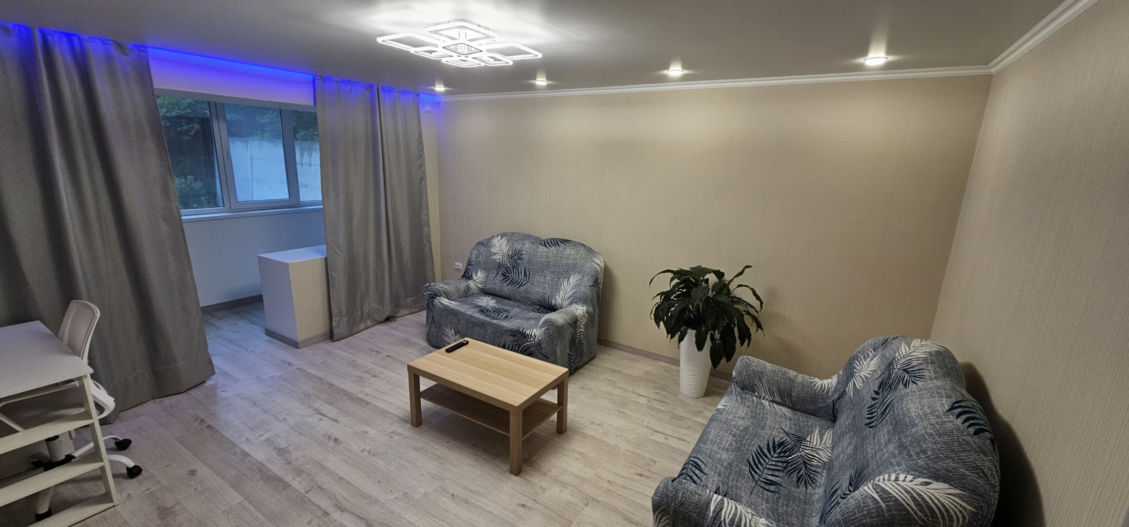 Квартира Двухкомнатная в тихом дворе с новым ремонтом и техникой