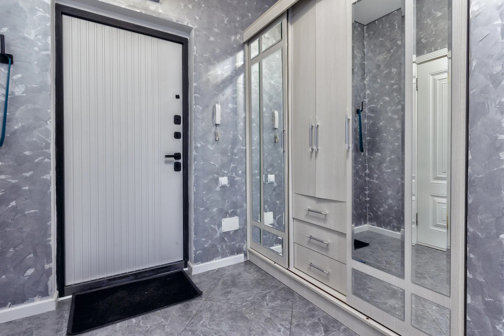 Апартаменты 43 с лучшим видом на город и горы