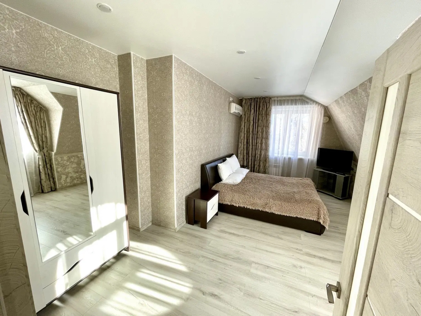 Отель Унисон