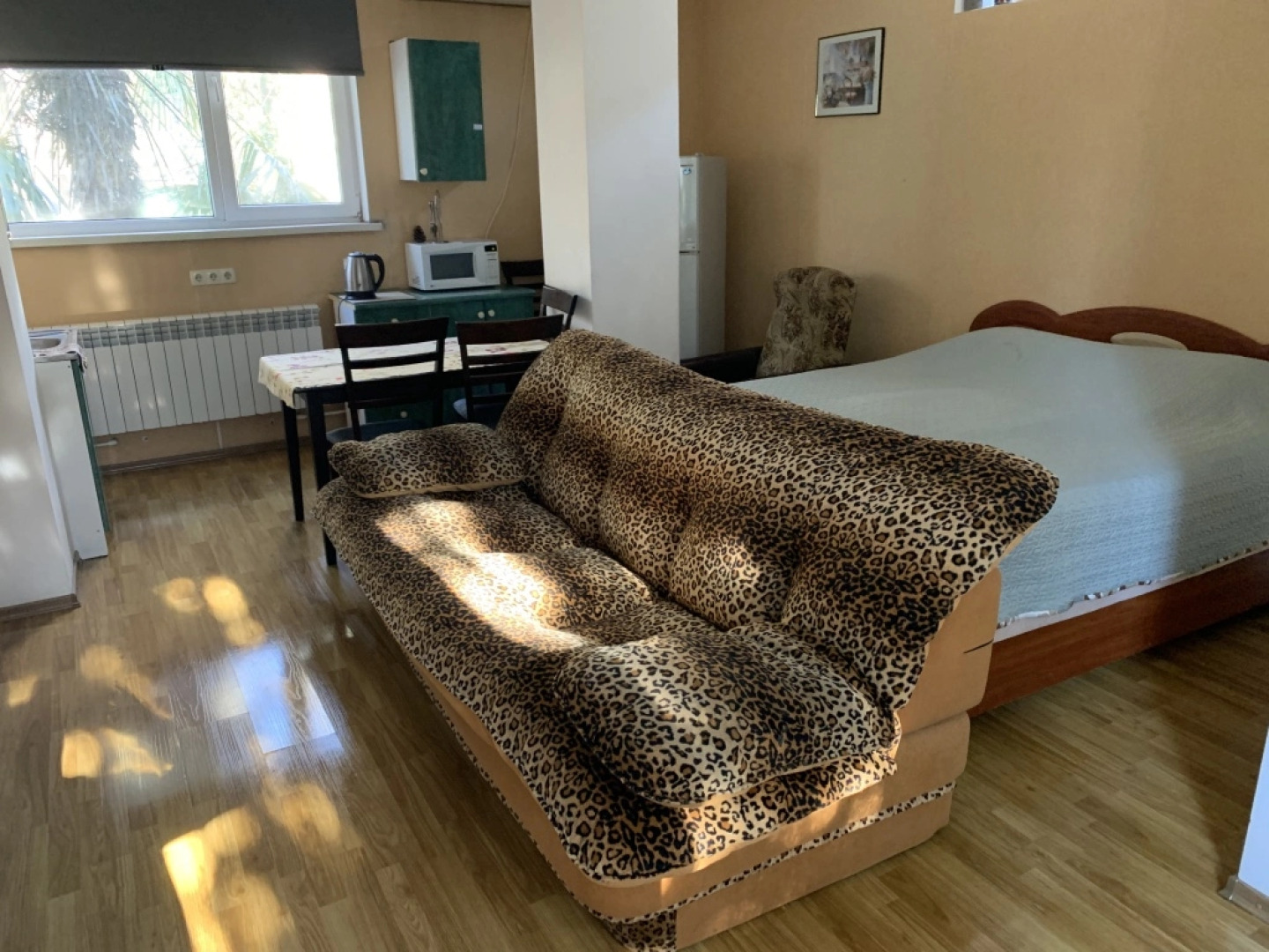 Апартаменты Статус на Кирова 10 в Ялте 2