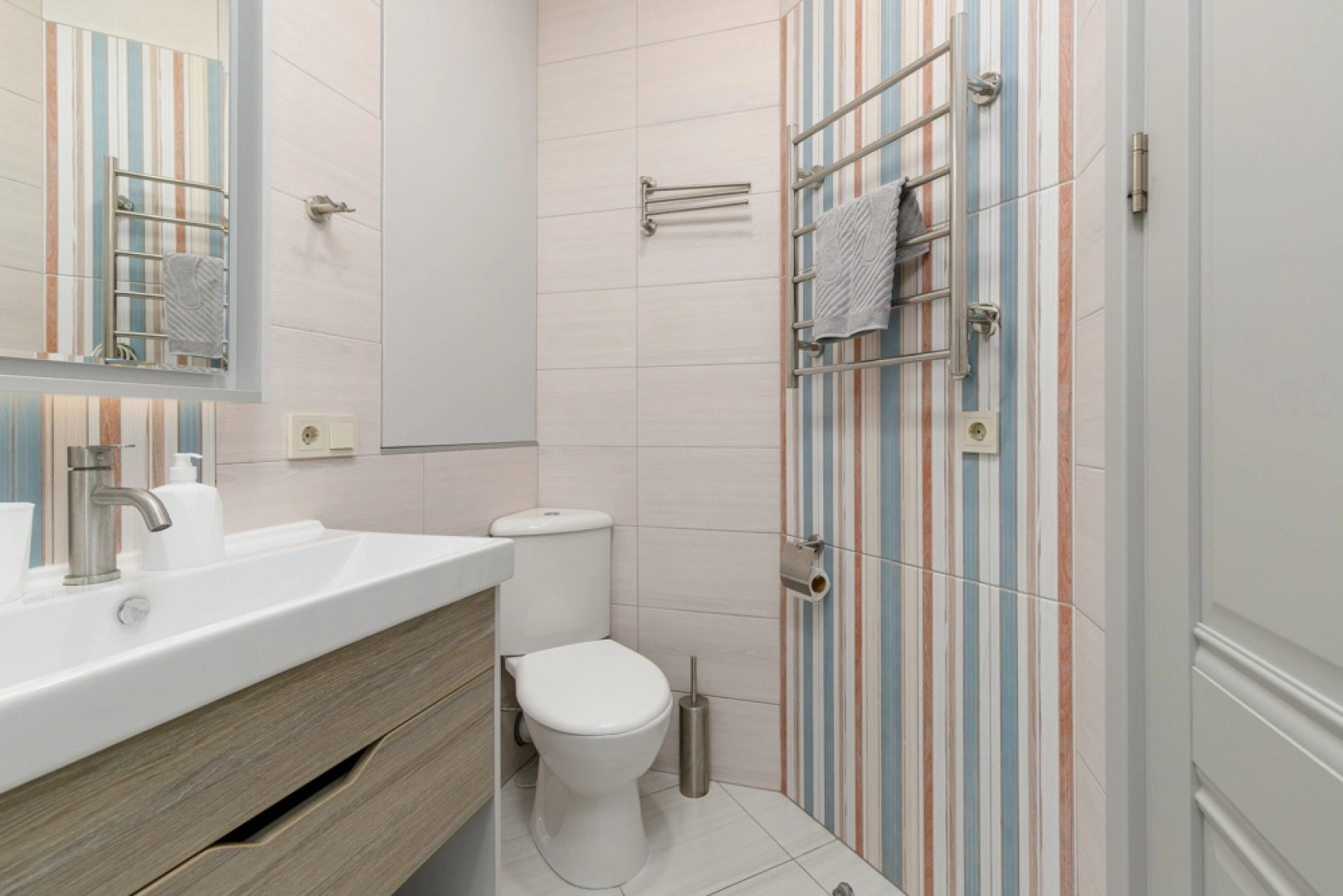 Апартаменты GeoApart Цветочная 30 1