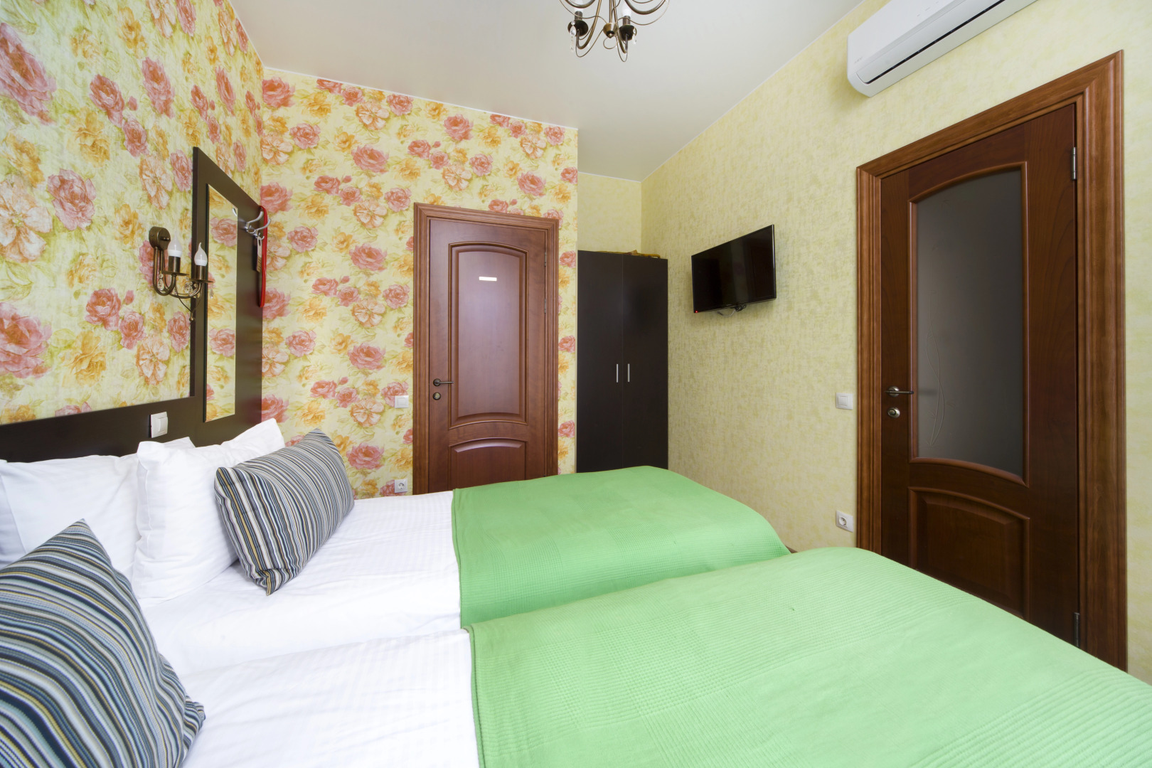 Гостевой дом Aristocrat Dostoevsky