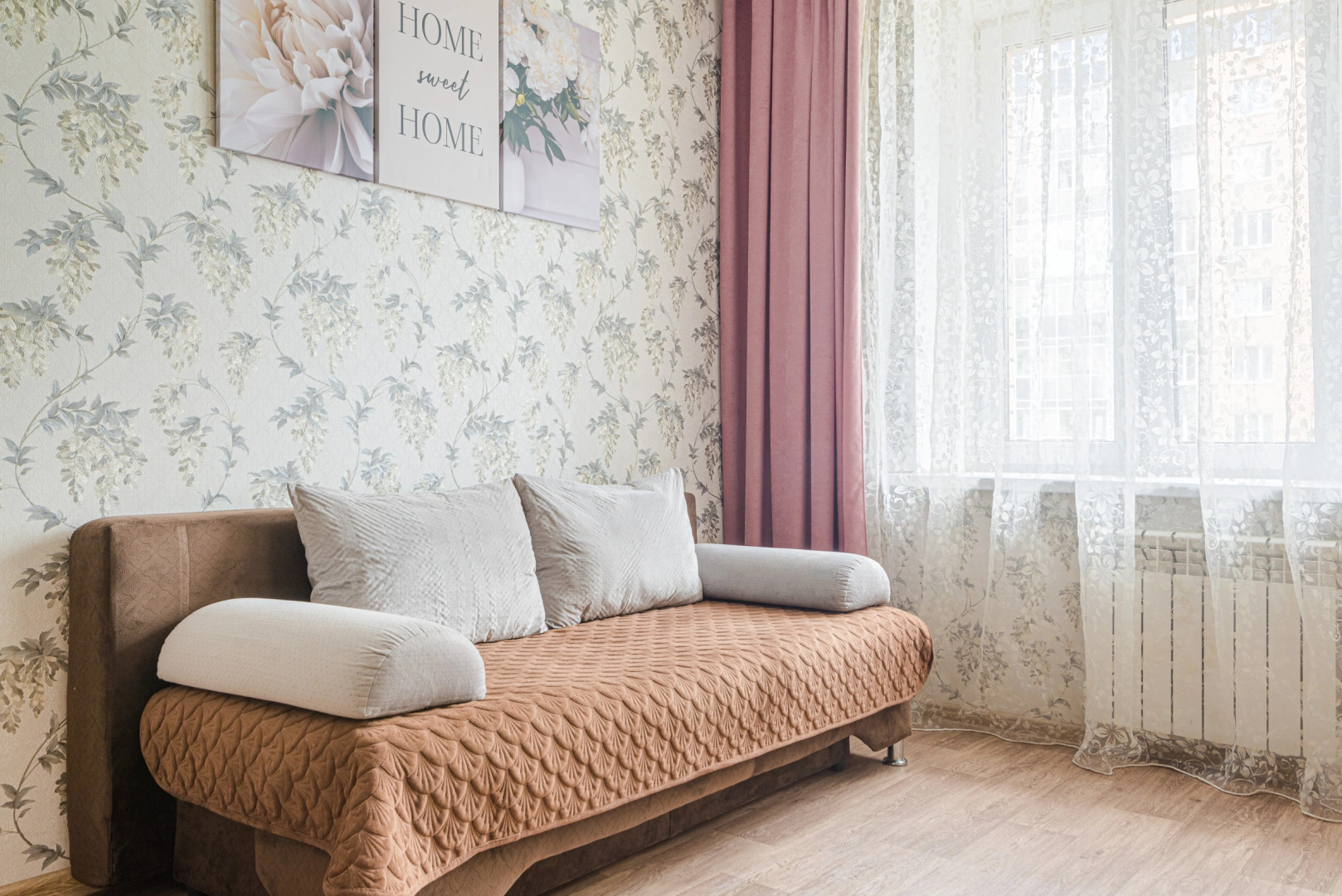 Квартира 2-к просторная в центре на Н.Смирнова 7 от RentAp, 6 сп.мест