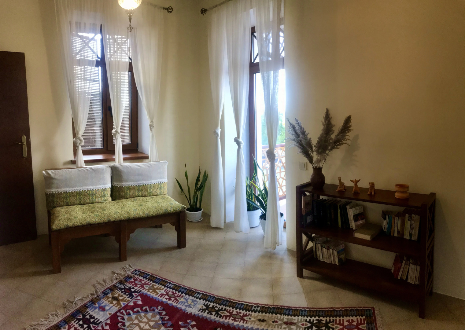 Отель Джеваль