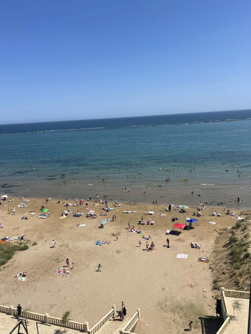 Резидент Плаза