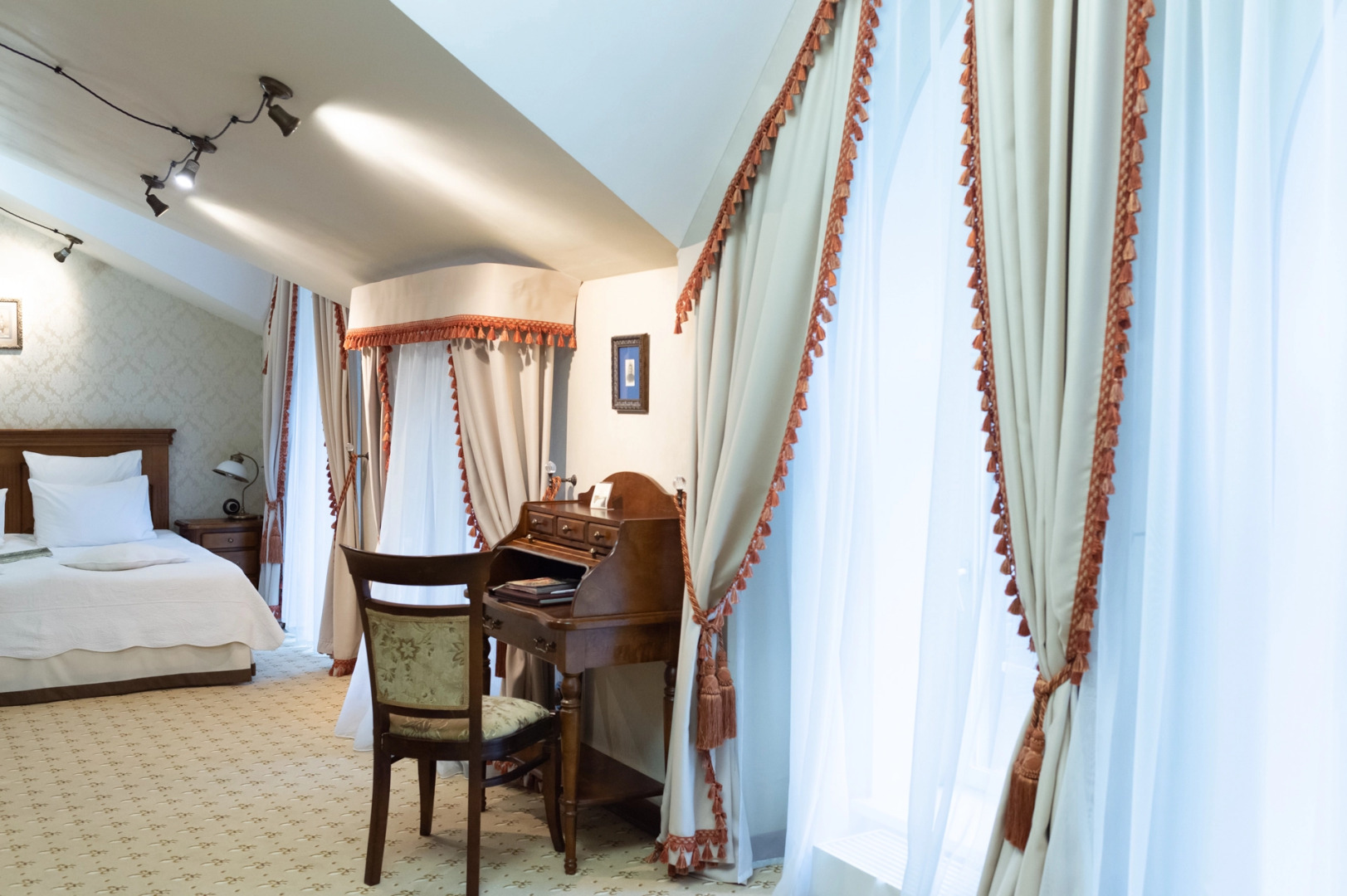 Гостиничный комплекс Имение Алтунъ корпус Барский флигель