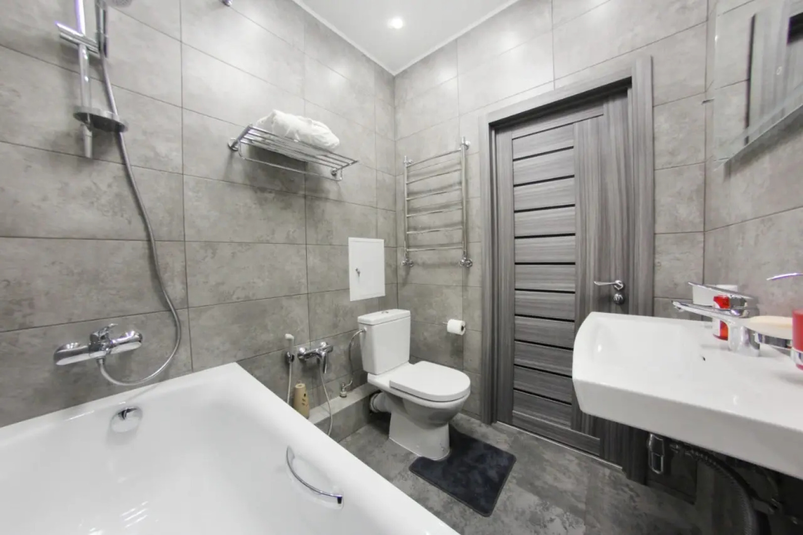 Апартаменты Двухкомнатные рядом с Парком Первого Президента