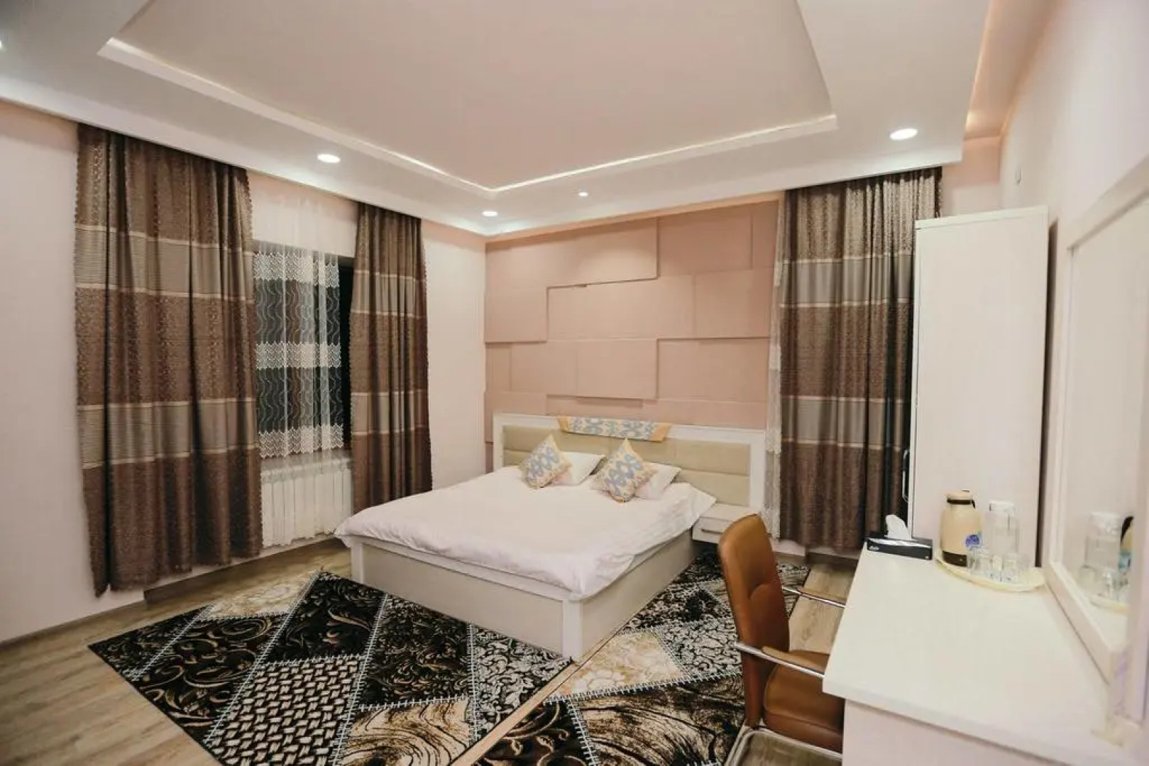 Отель Ромиш