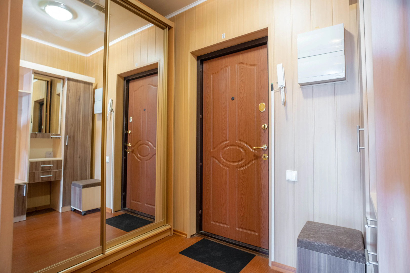 Апартаменты просторная однушка на главном проспекте города