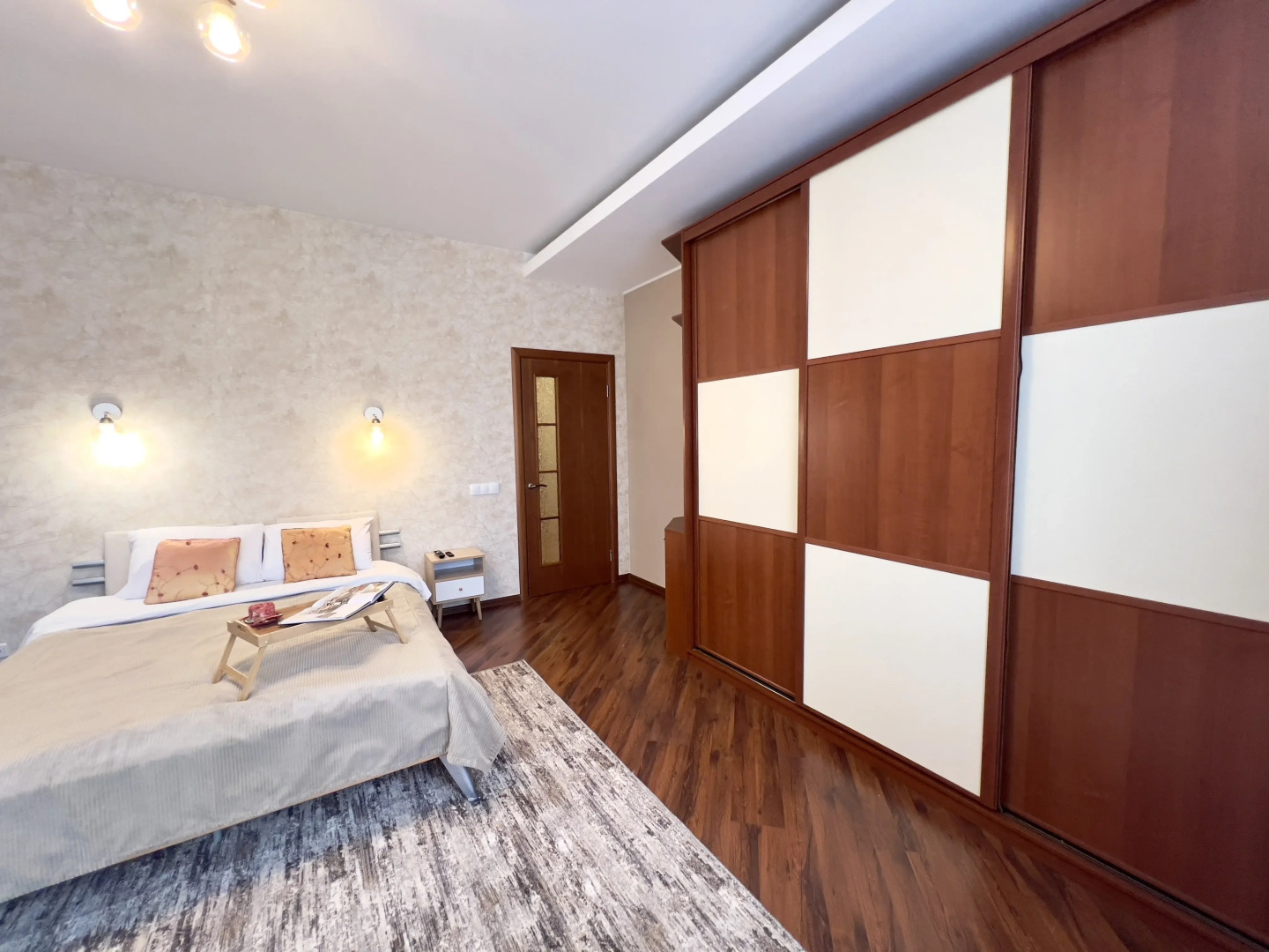 Апартаменты ВыДома в шаге от набережной с видом на Бульвар Дзержинско