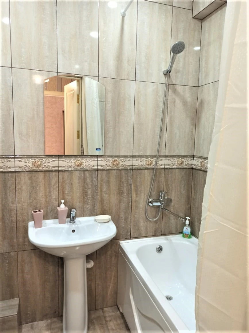 Апартаменты КвартОтель на М.Горького 85Б 21