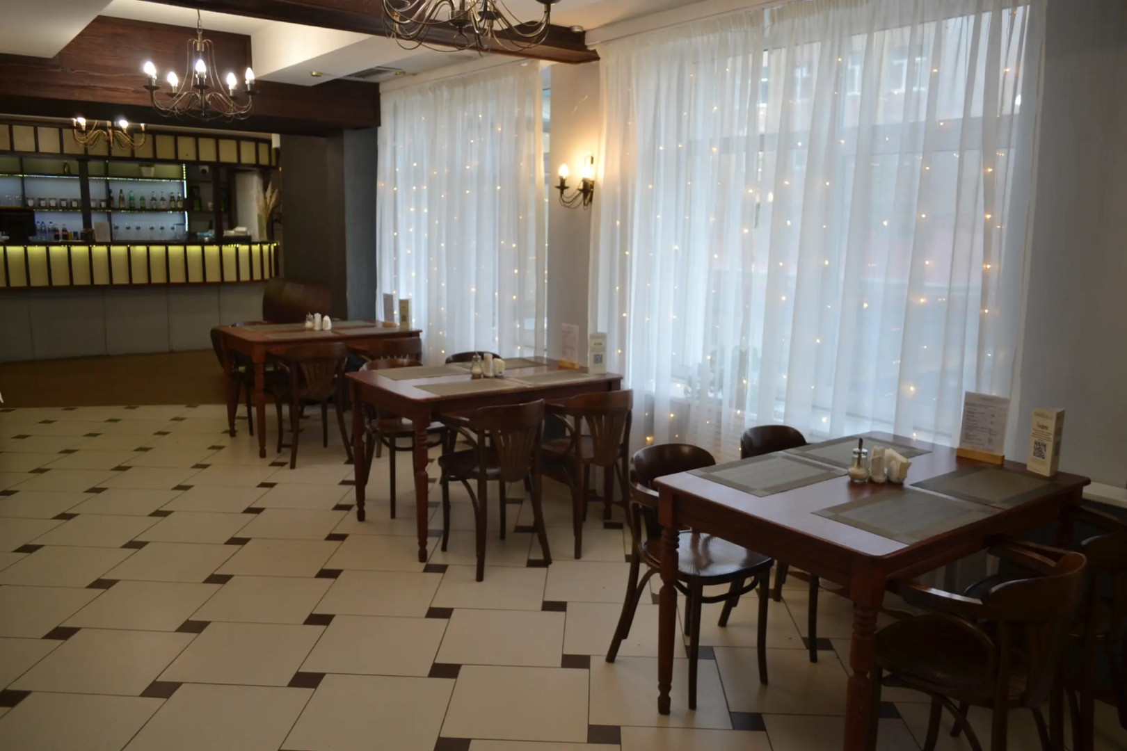 Отель Эмеральд