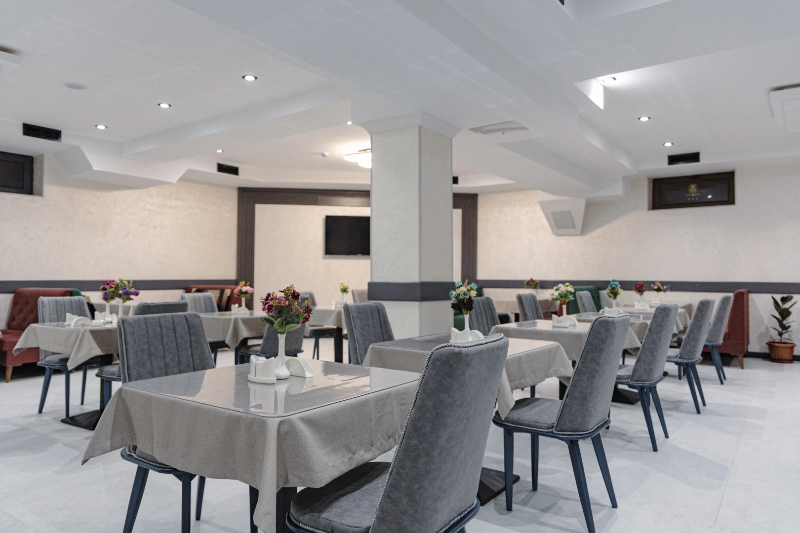 Отель ART ROYAL