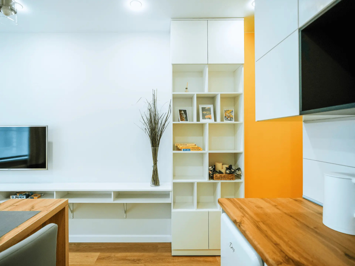 Апартаменты Yellow Studio Парк Галицкого