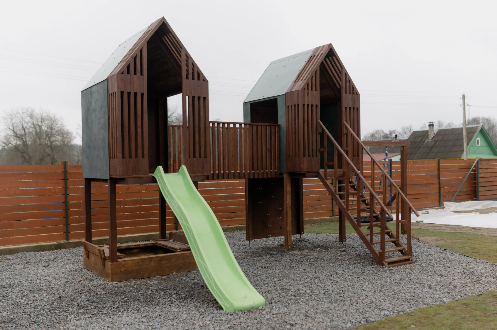 Частный дом с сауной купелью с двумя спальнями