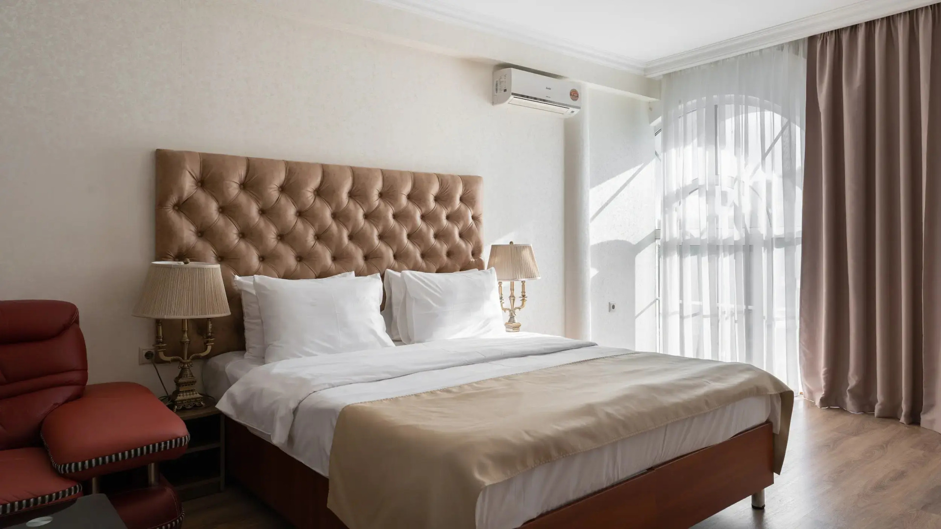 Отель Курортно - развлекательный комплекс Внуково Вилладж (Vnukovo Village)