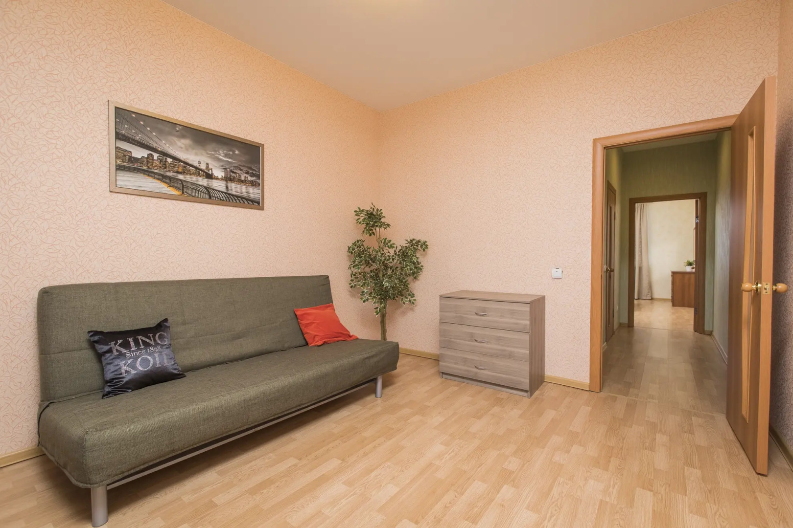 Апартаменты Белинского 11/66-90