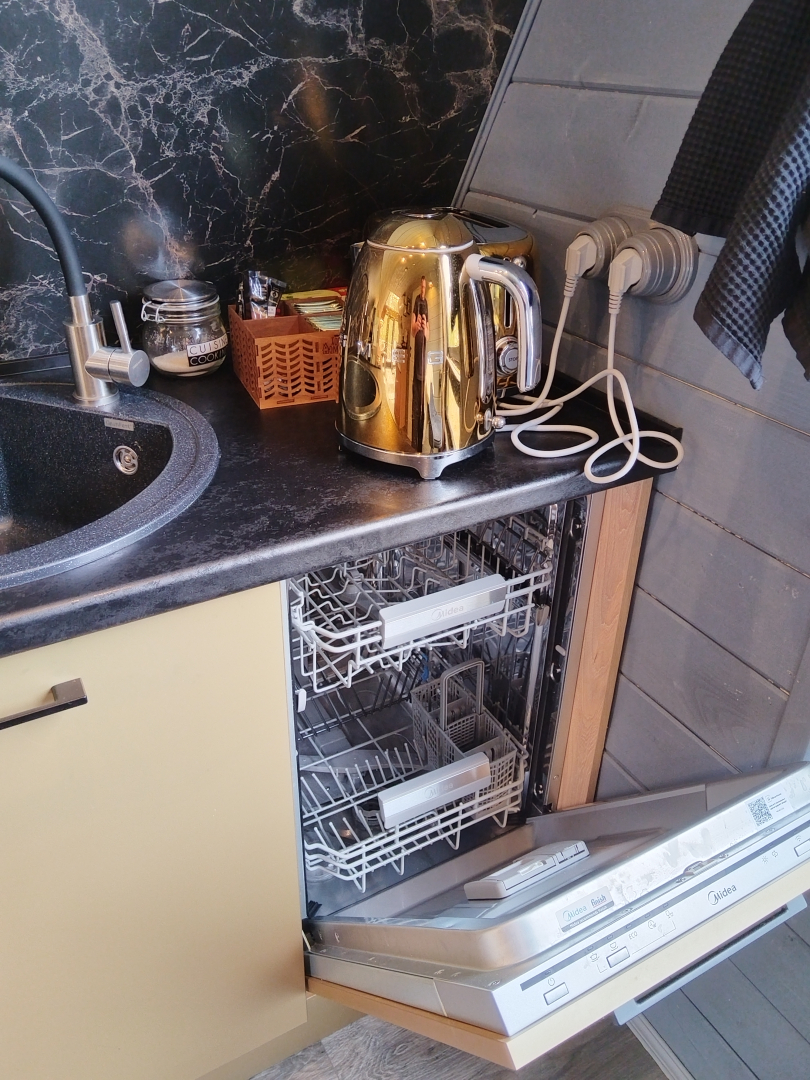 Глэмпинг А в лесу