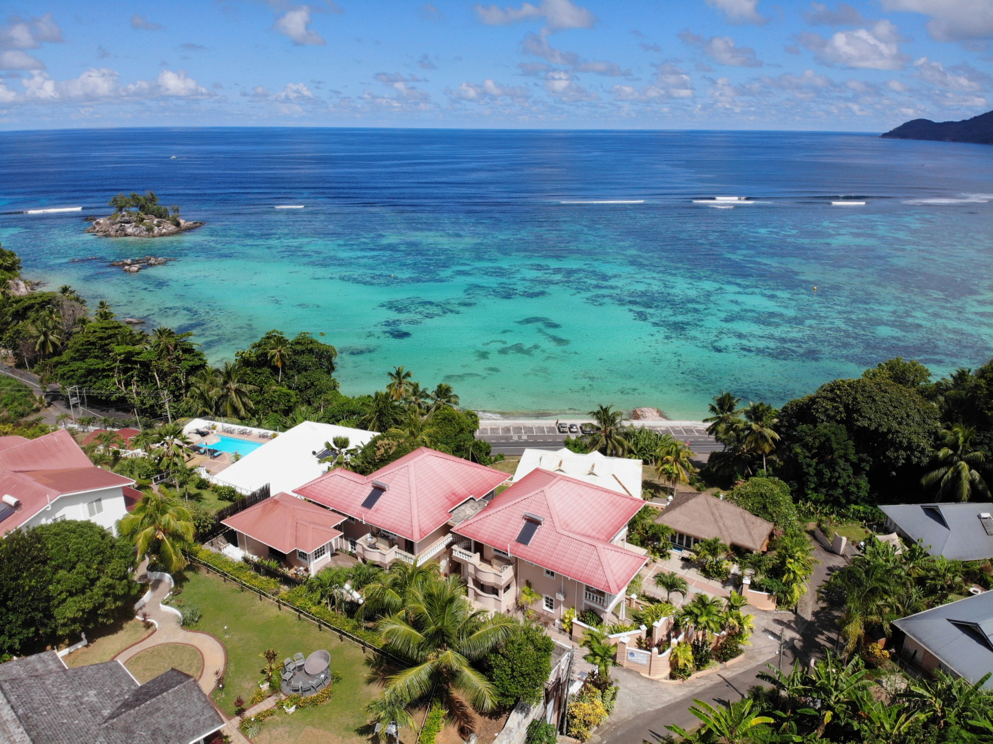 Апартаменты Au Fond De Mer View