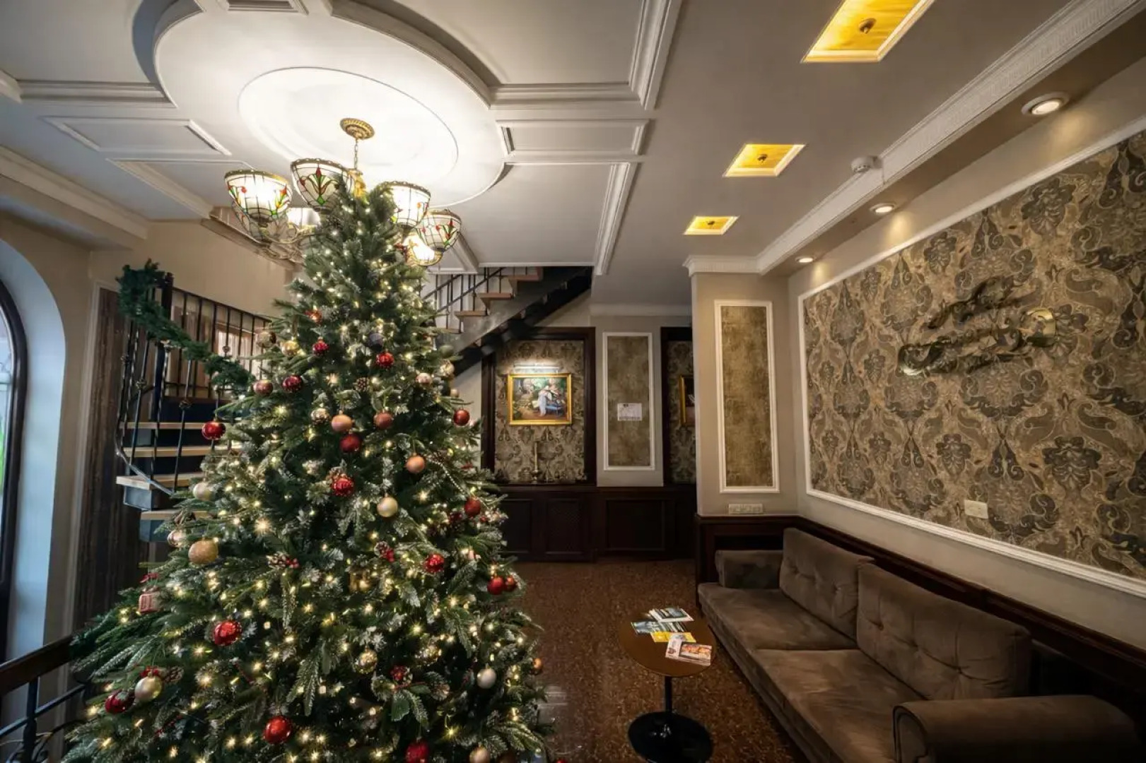 Отель Royal Renaissance