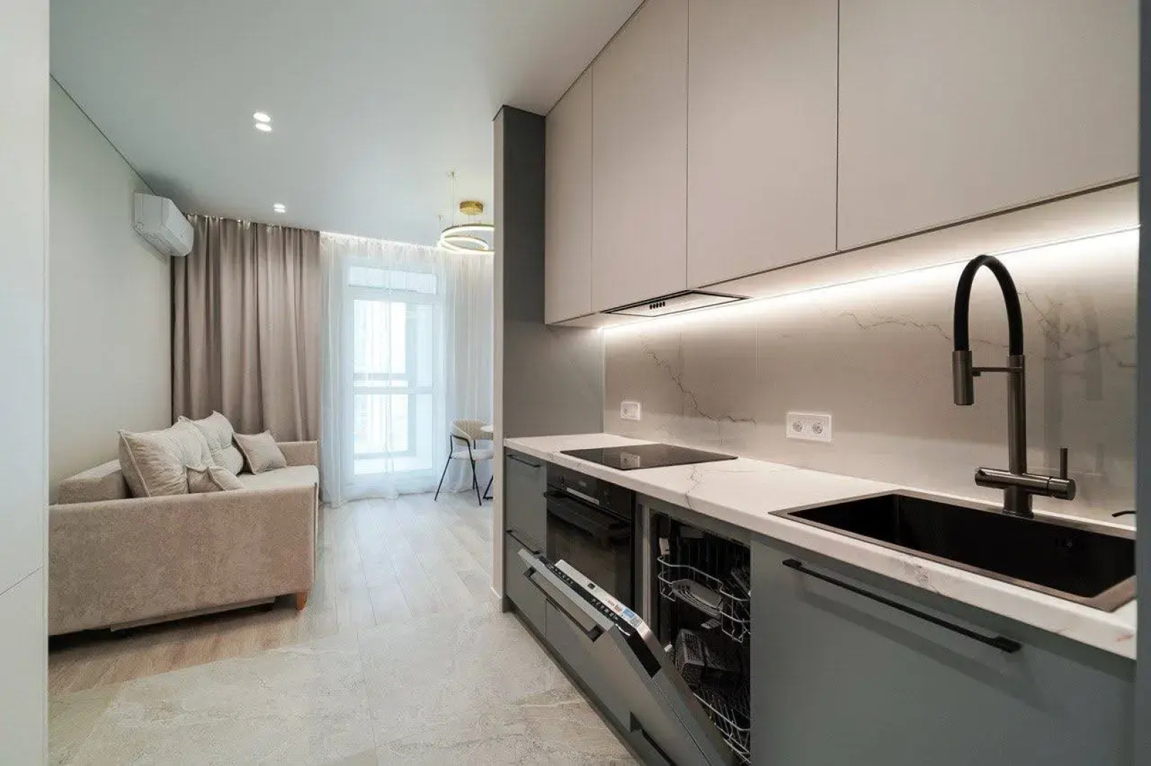 Апартаменты Стильная студия Париж в ЖК Minsk World