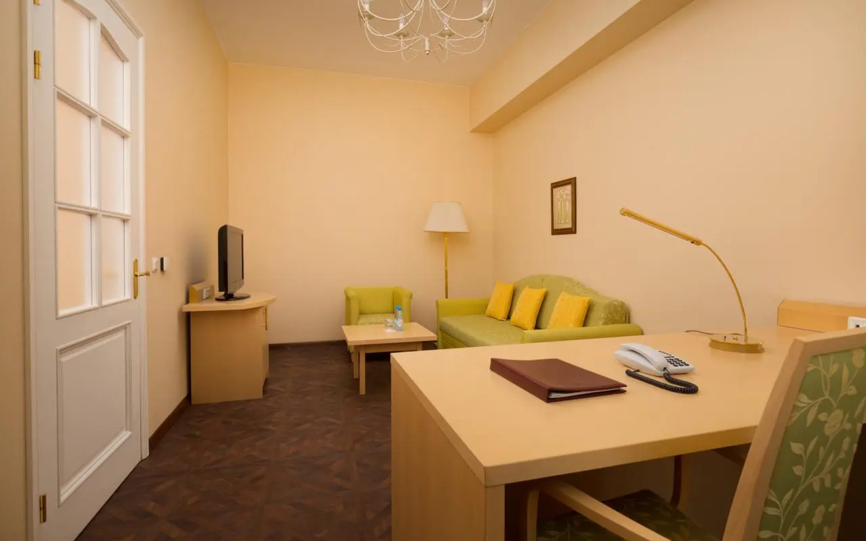 Гостиница Октябрьская