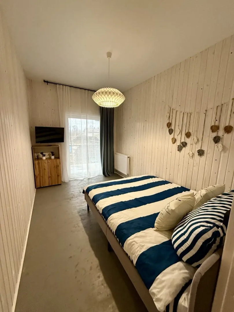 Частный дом уютный с баней и мангальной зоной в центре