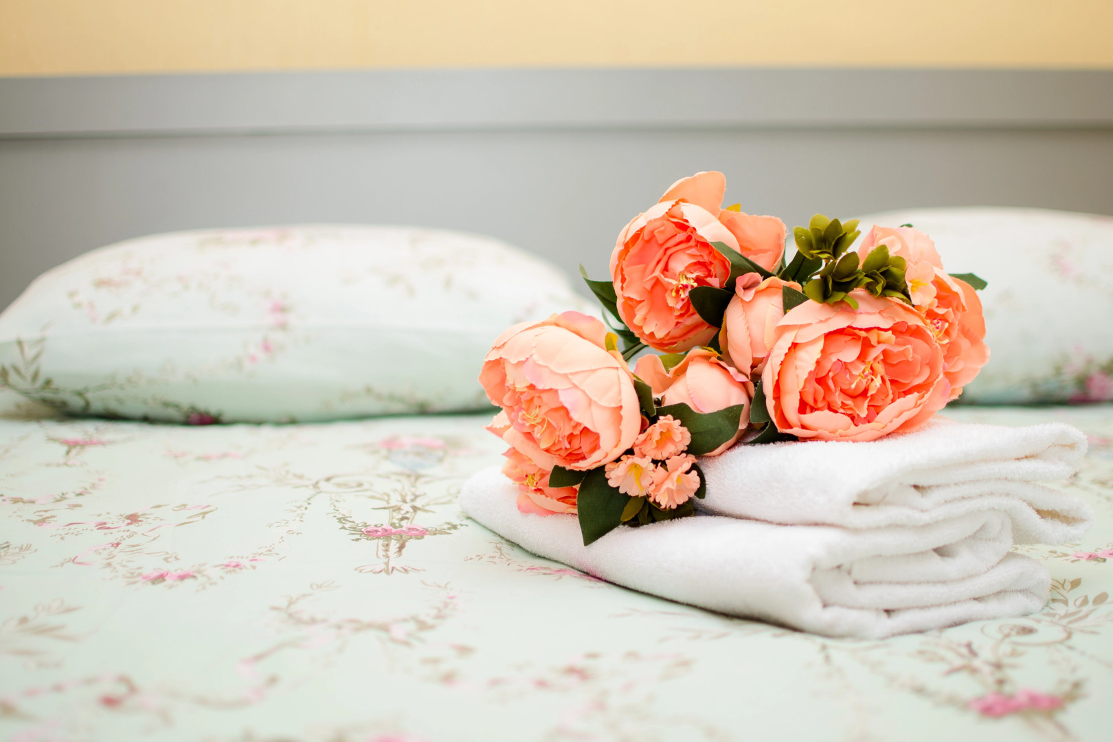 Апартаменты Квартирный Вопрос на Лазурная 17