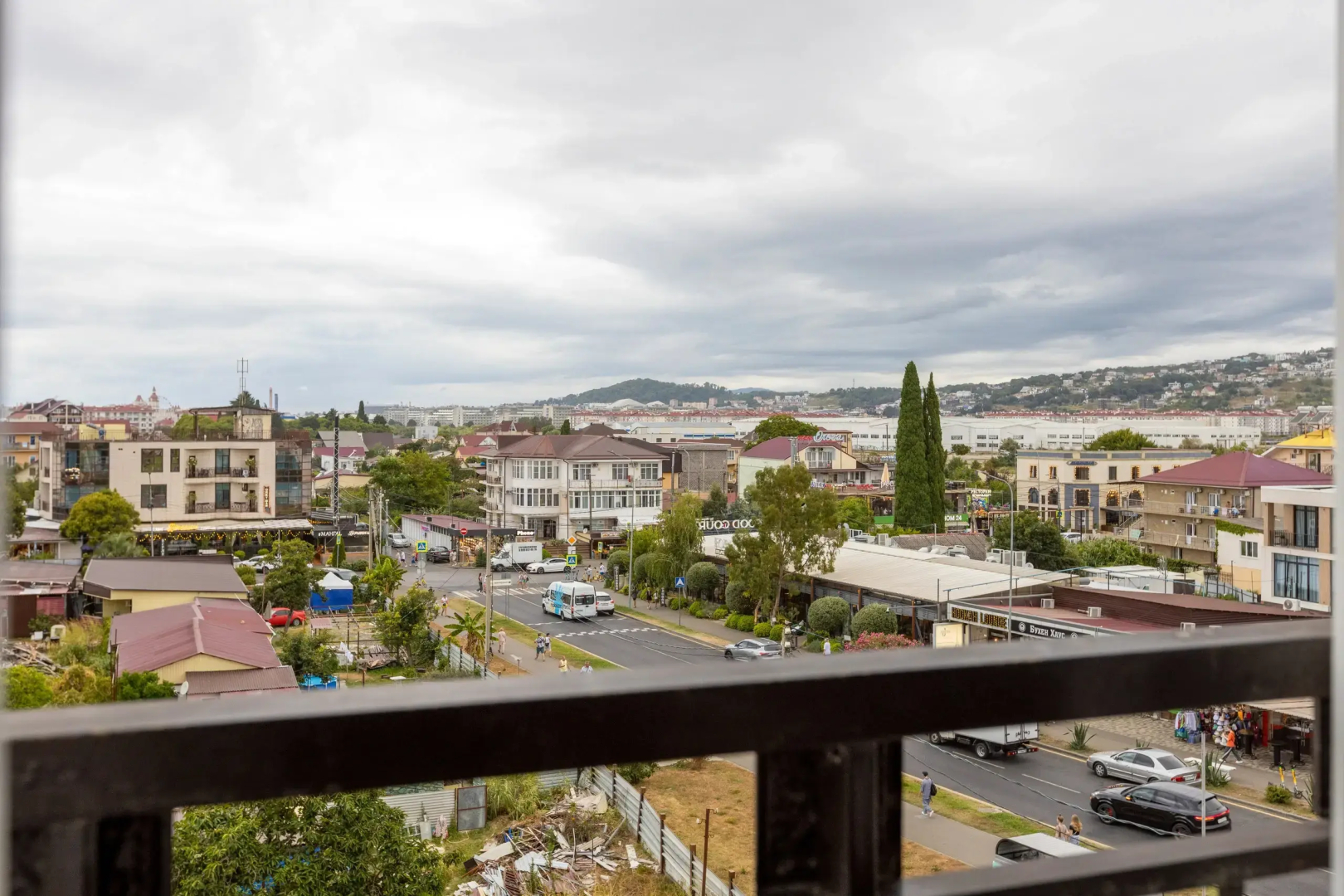 Апартаменты Red Apartments Арт Лайт Адриан