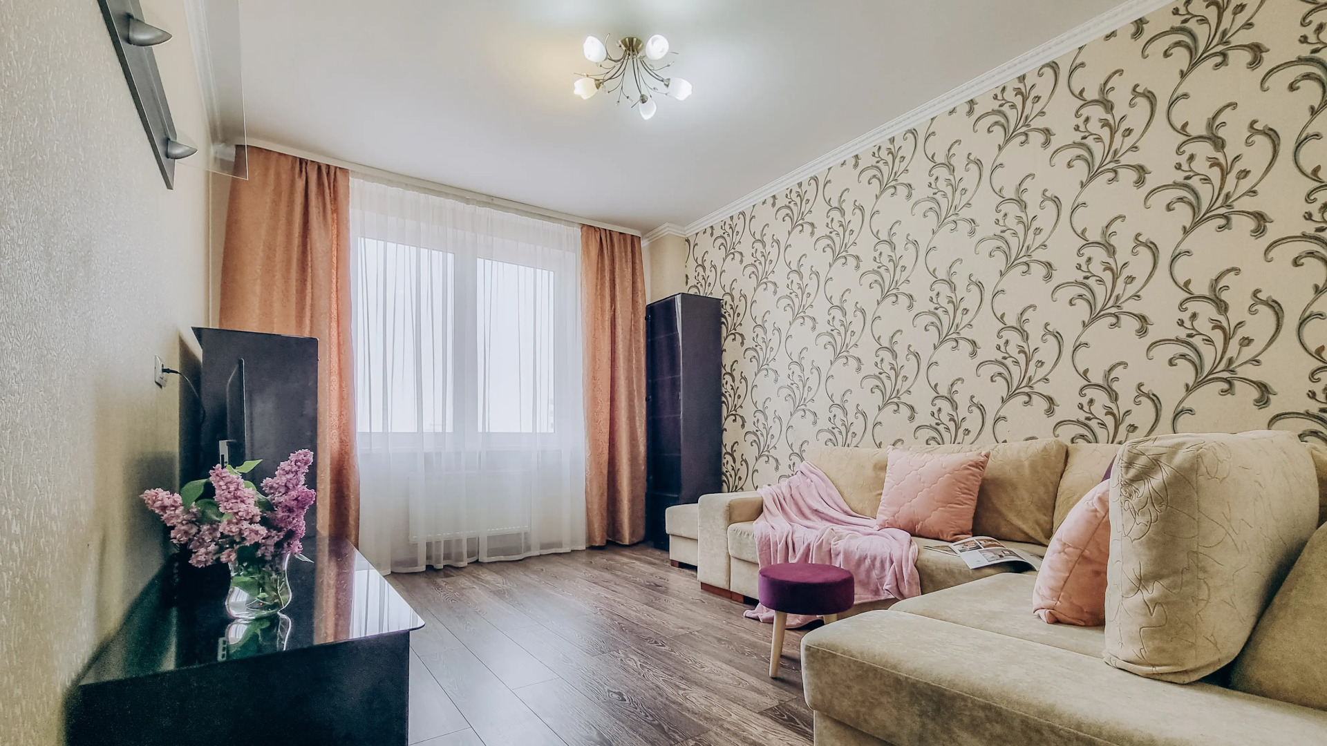 Апартаменты LovelyHome39 на Липовой Аллее