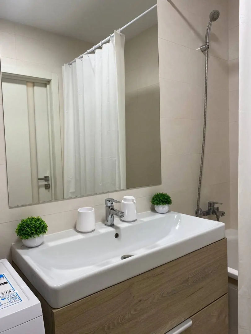 Апартаменты PosutochnoSV на Лунной 30