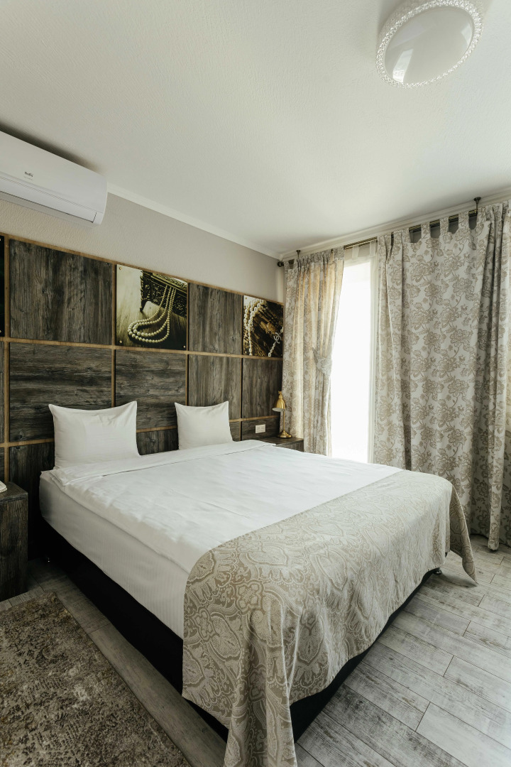 Отель Customs House Hotel & SPA