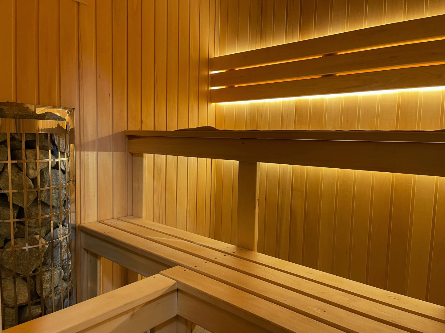 Частный дом просторный барнхаус с панорамными окнами