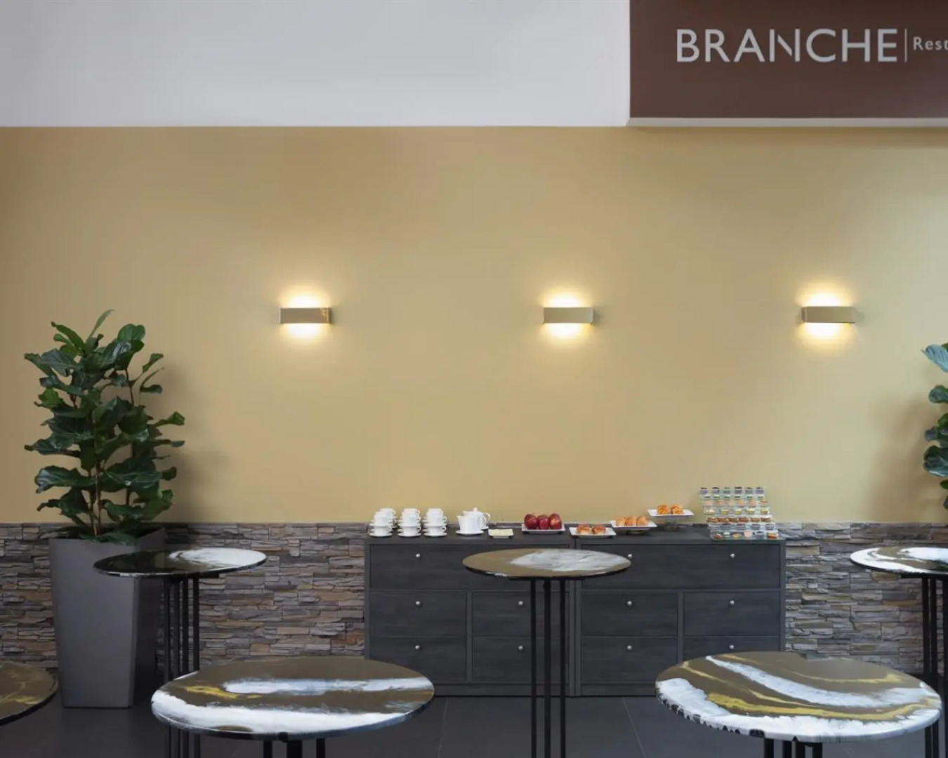 Отель Golden Tulip