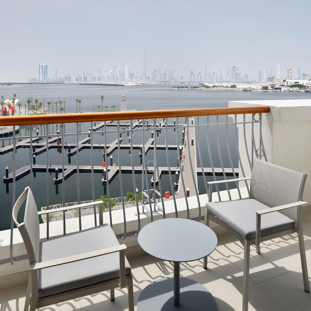 Отель Vida Creek Harbour