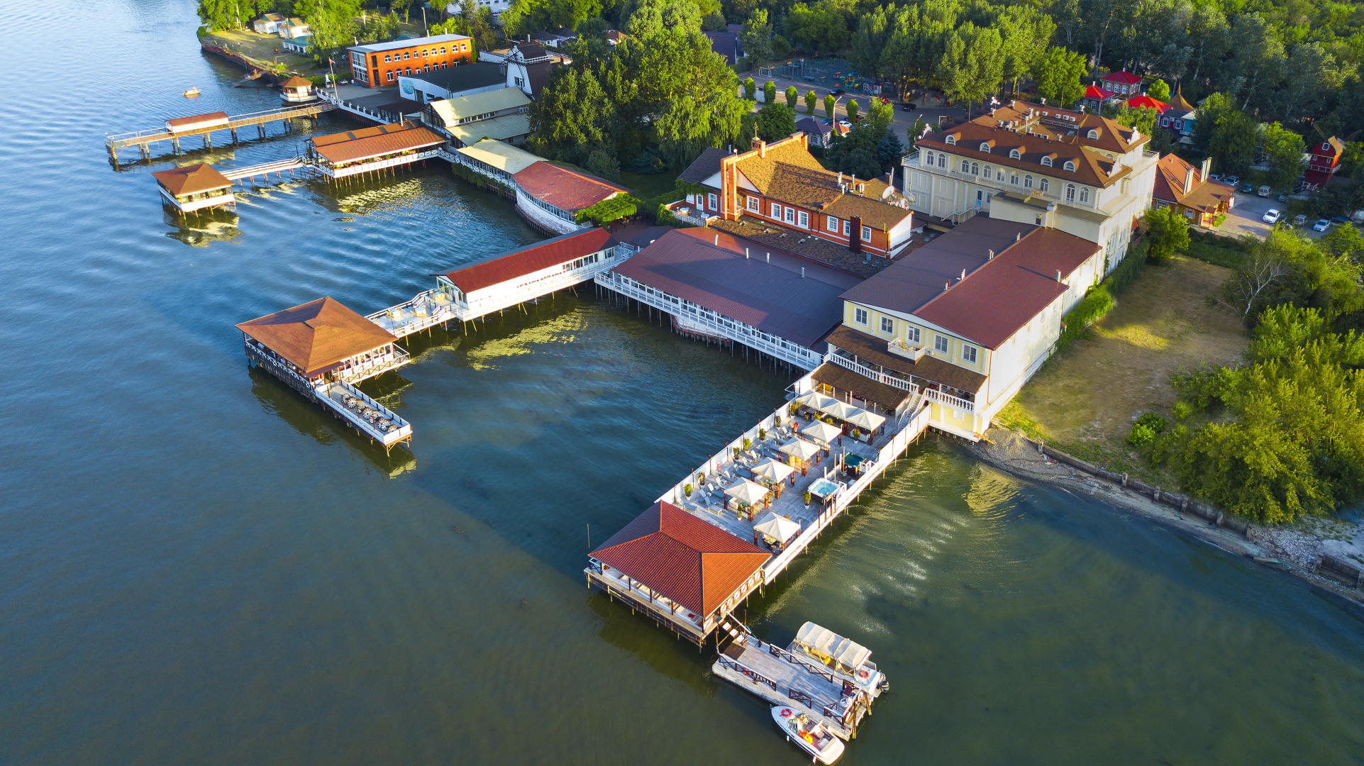 Петровский Причал Luxury Hotel&SPA