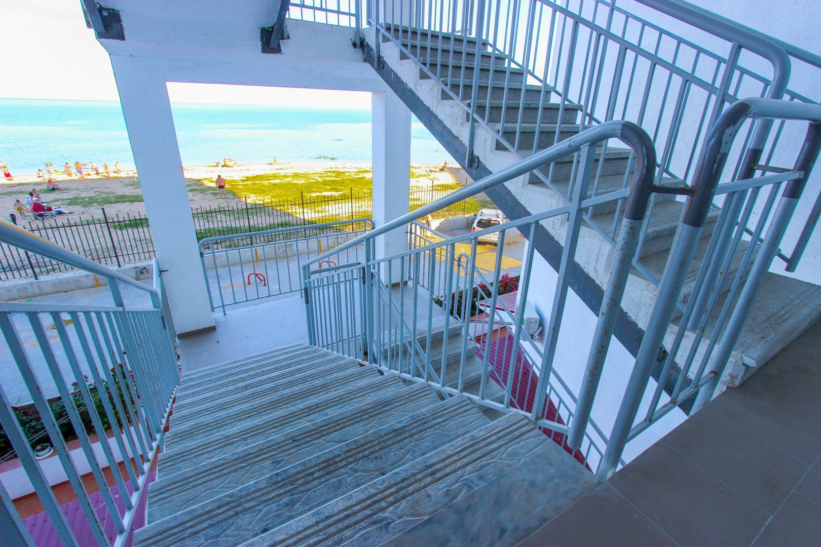 Просторные двухкомнатные апартаменты Loft-Apart