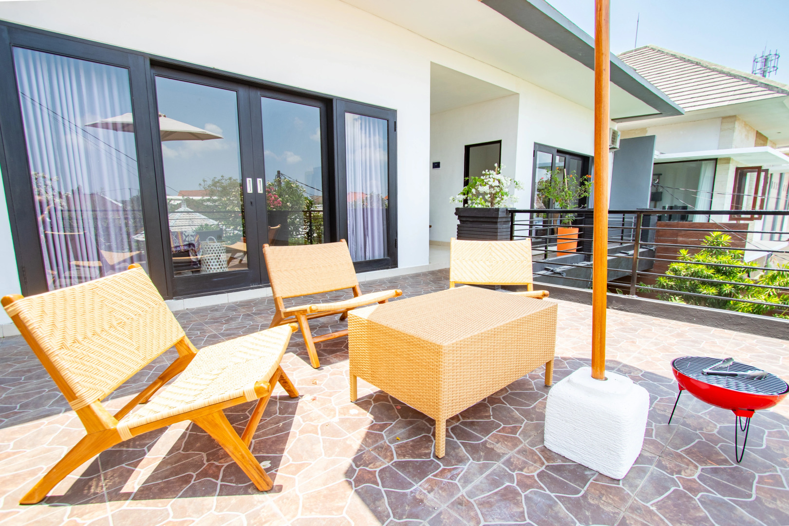 Вилла Villa with Amazing Pool and Rooftop Sun Terrace