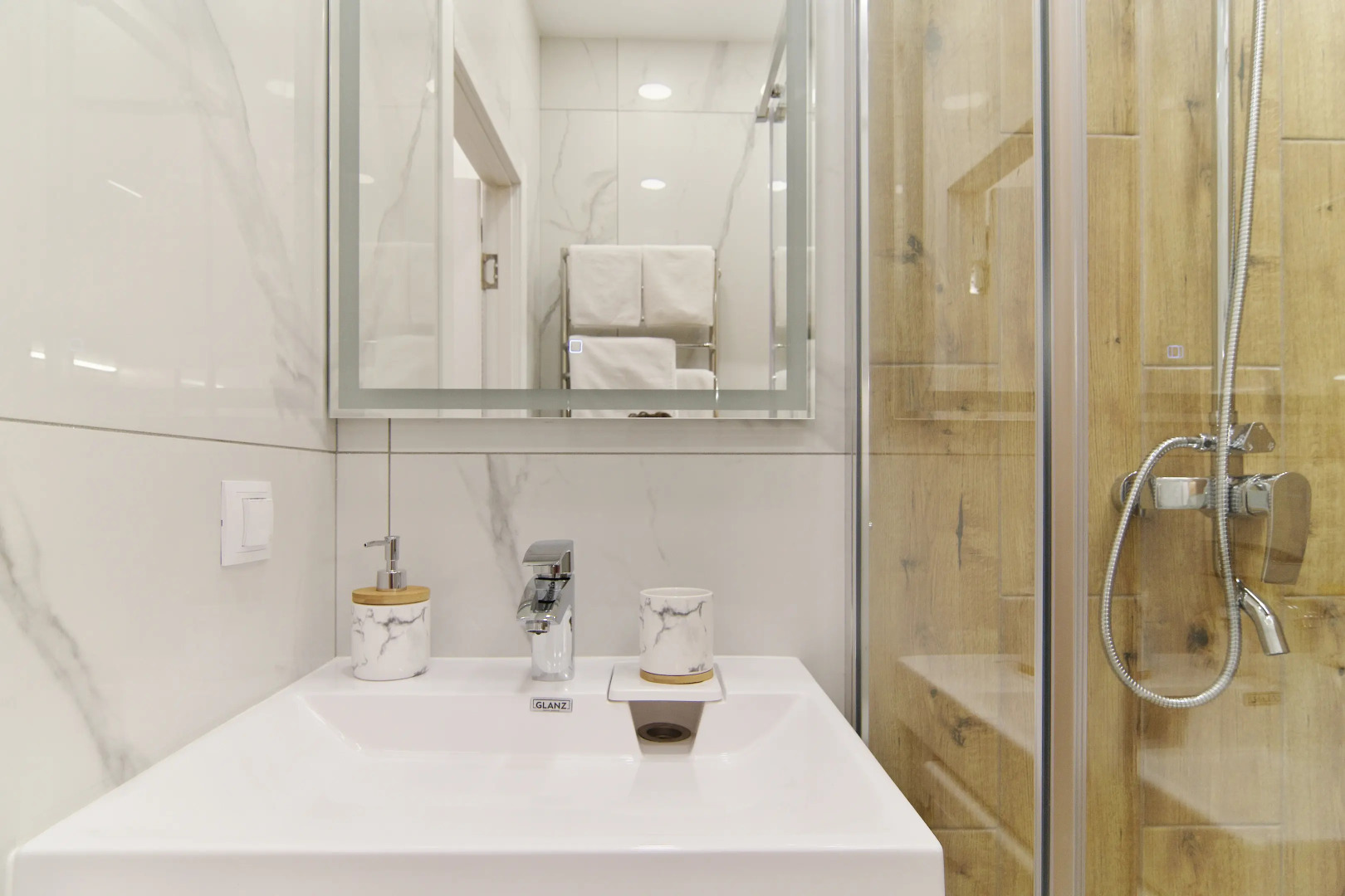 Апартаменты на Елены Сагандуковой