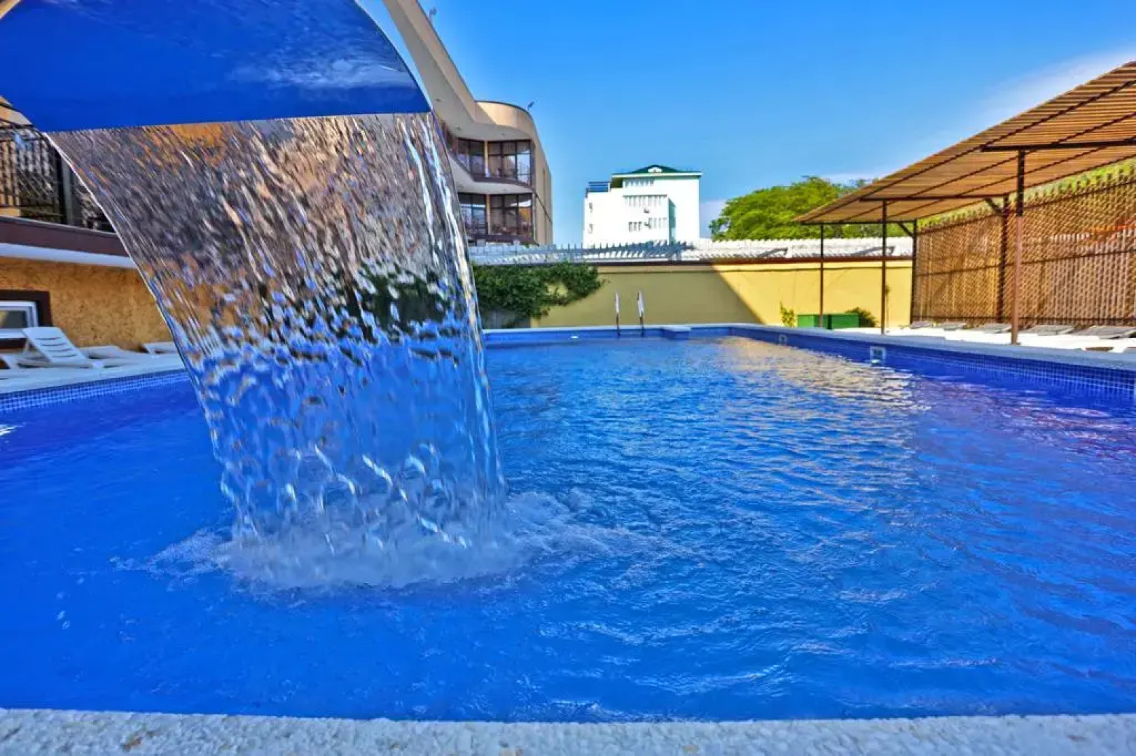 Отель Grand Eliza Гранд Элиза