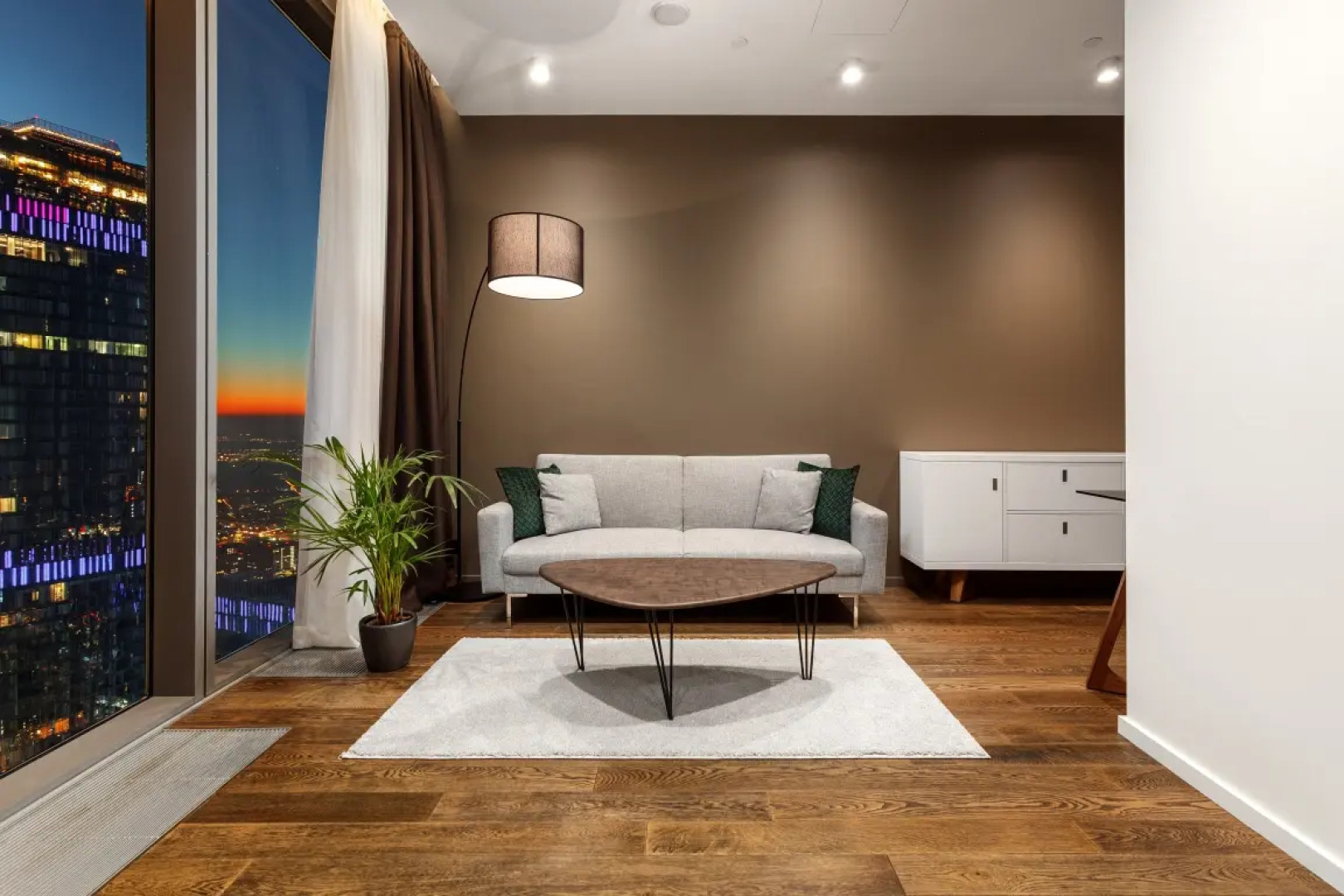 Двухуровневый апартамент на 78-м этаже