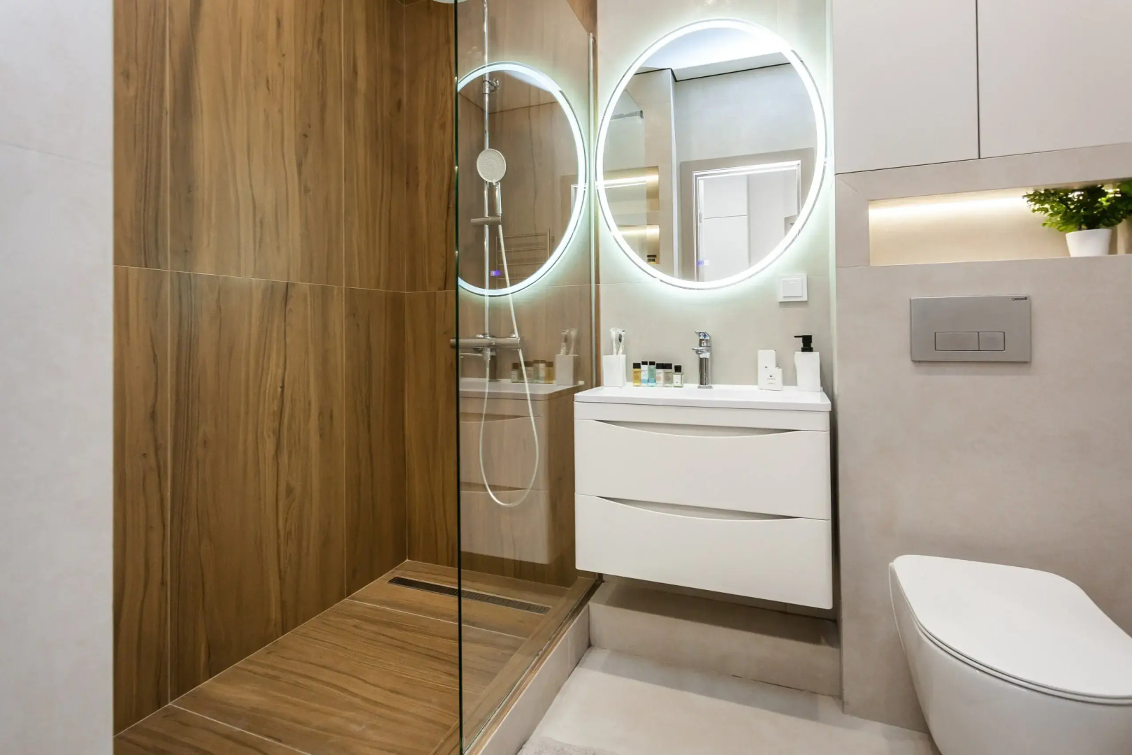 Апартаменты рядом с Парком Галицкого на улице имени Жлобы 139