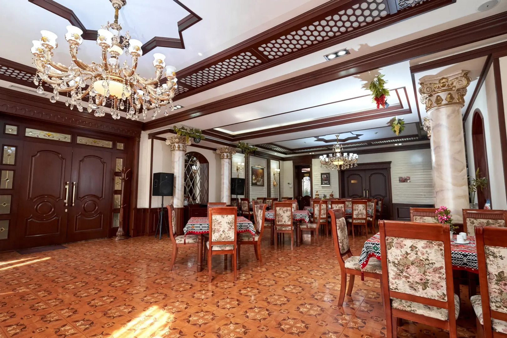 Отель Rakat Plaza