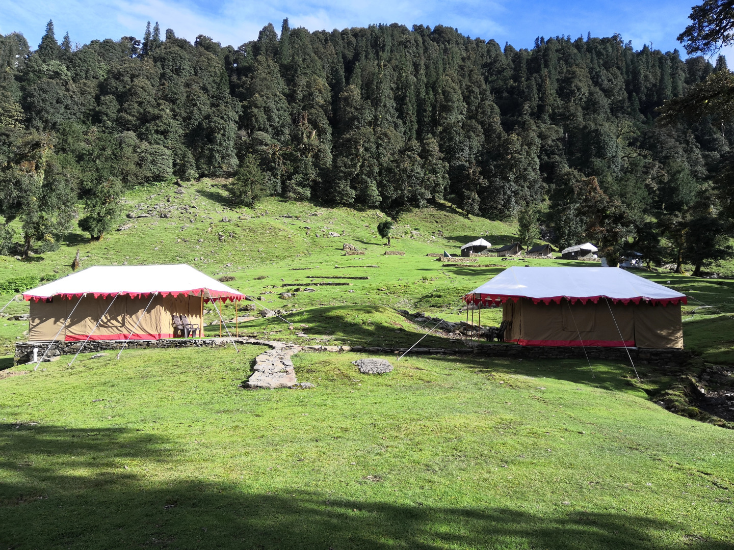 Кемпинг Gezellig Inn - Dewed Camp